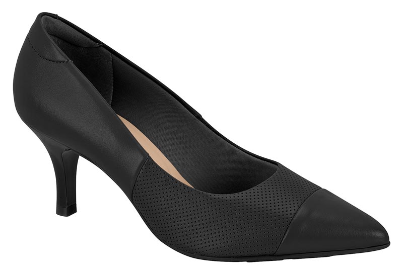Zapatilla Kitten Modare Negra con Punta Fina y Detalles Perforados